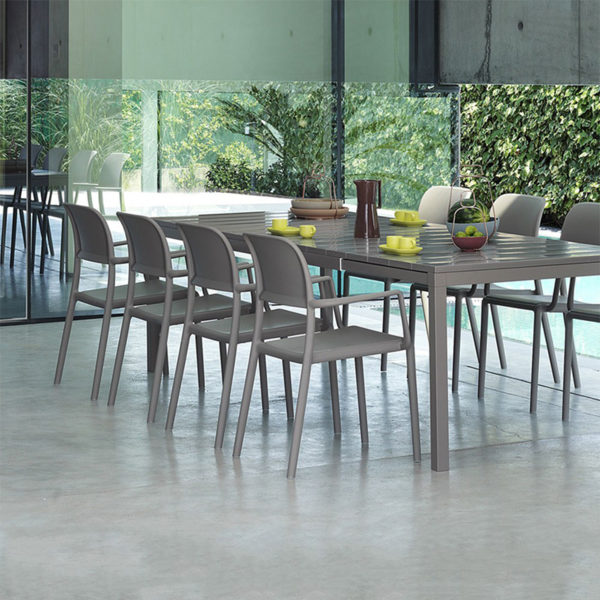 comedor-de-exterioes-con-silla-riva-de-nardi-barranquilla-outdoor-design