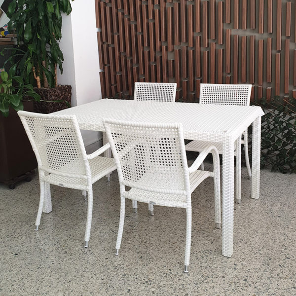 comedor-detroit-en-rattan-sintetico-blanco-para-terraza