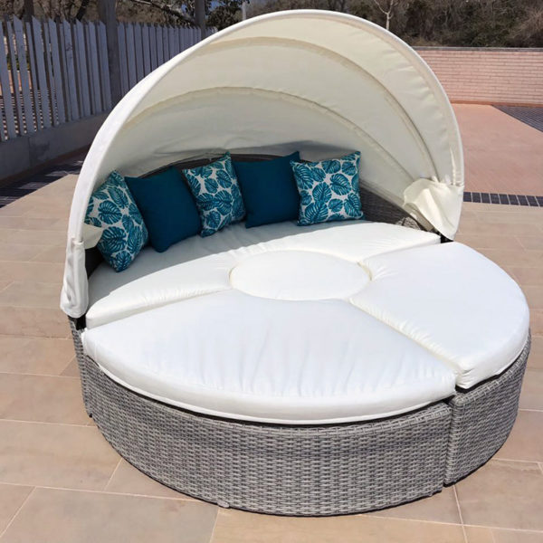 daybed-cama-de-sol-bahamas-en-psicina-de-hotel-cartagena-outdoor-design