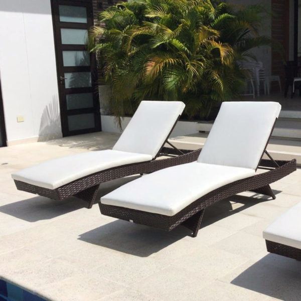 asoleadora-chaise-longe-en-rattan-sintetico-para-exterior-outdoor-design-sincelejo