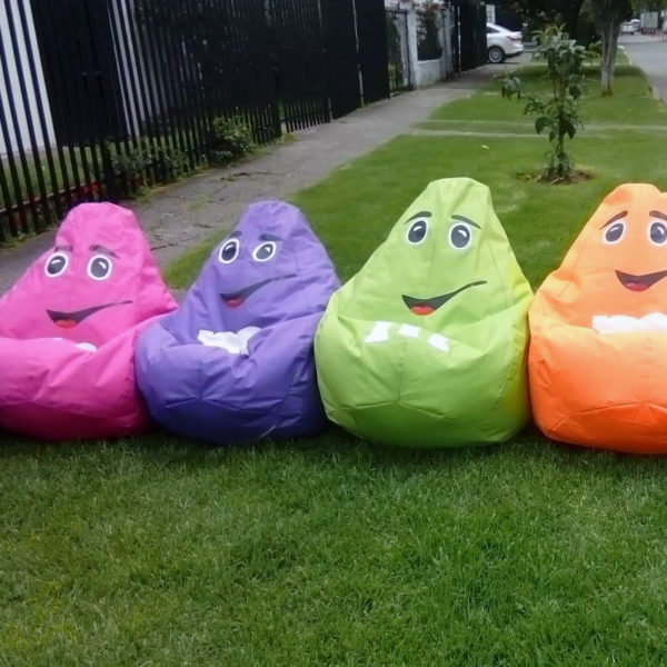 puff- M&M-pera-colores-lona-impermeable-para-niños-outdoor-design-cartagena
